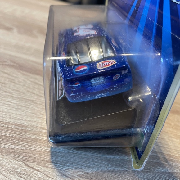 Jeff Gordon Monte Carlo Star Wars edition - Picture 7 of 7